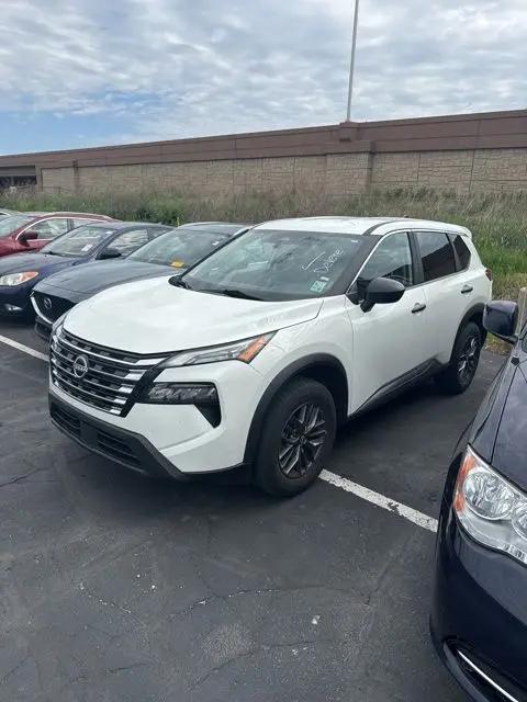 2024 Nissan Rogue S FWD