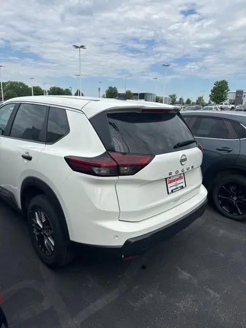 2024 Nissan Rogue S FWD