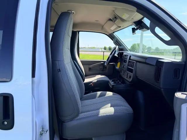 2025 Chevrolet Express Passenger RWD 3500 Extended Wheelbase LT