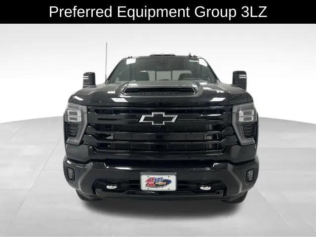 2026 Chevrolet Silverado 3500HD Crew Cab, Standard Bed, High Country, 4WD