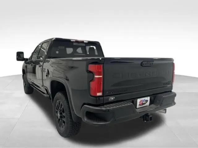 2026 Chevrolet Silverado 3500HD Crew Cab, Standard Bed, High Country, 4WD