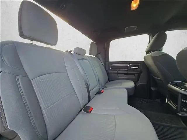 2024 Ram 3500 Big Horn Crew Cab 4x4 6'4" Box