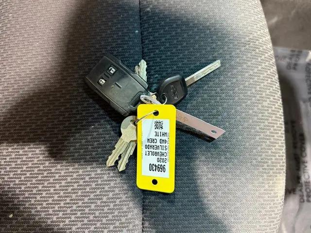 2020 Chevrolet Silverado 2500HD 4WD Crew Cab Long Bed WT