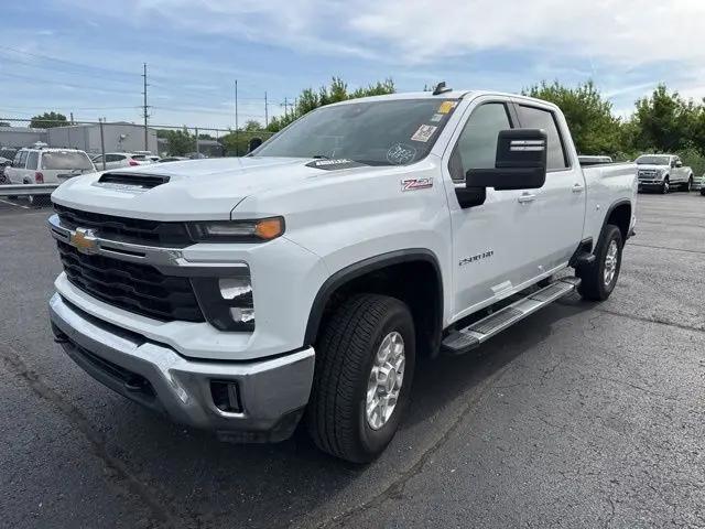 2025 Chevrolet Silverado 2500HD 4WD Crew Cab Standard Bed LT