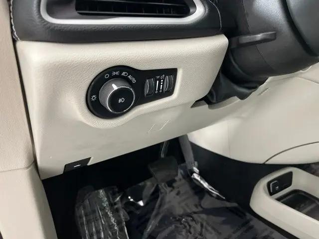 2023 Chrysler Pacifica Touring L AWD