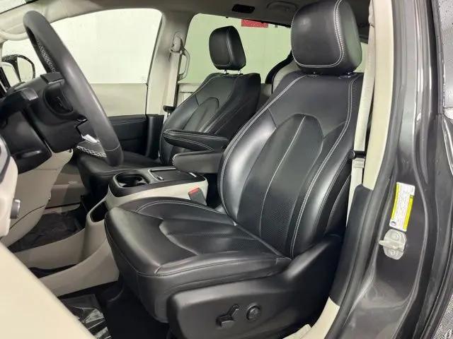 2023 Chrysler Pacifica Touring L AWD