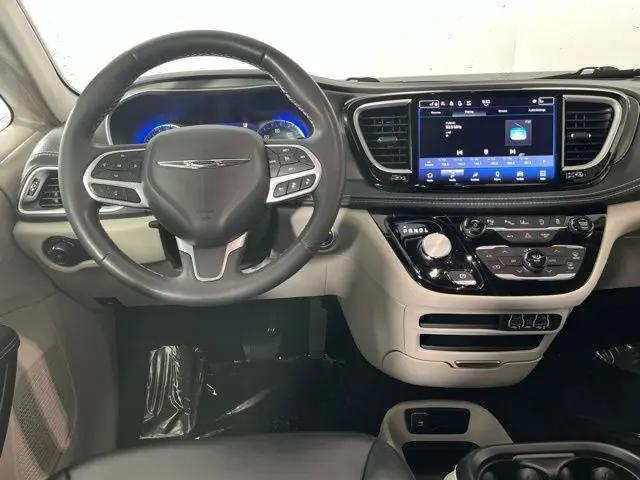 2023 Chrysler Pacifica Touring L AWD