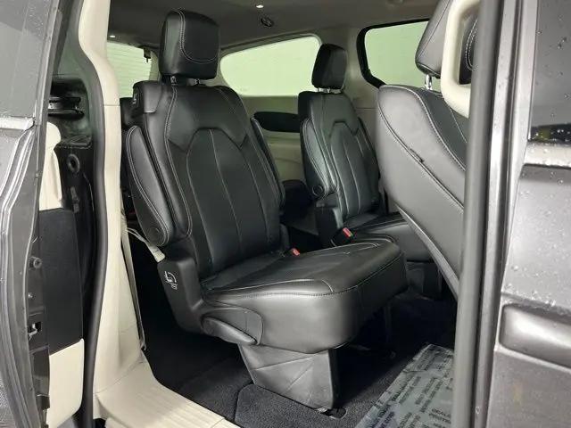 2023 Chrysler Pacifica Touring L AWD
