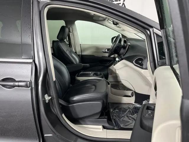 2023 Chrysler Pacifica Touring L AWD