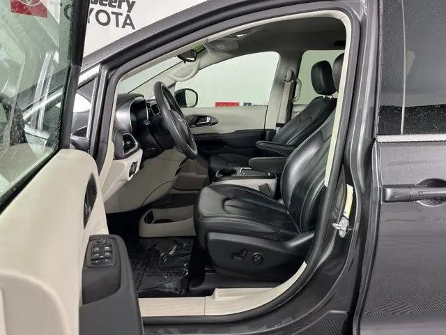 2023 Chrysler Pacifica Touring L AWD