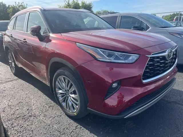2026 Toyota Highlander Platinum for sale in Cedar Falls, IA