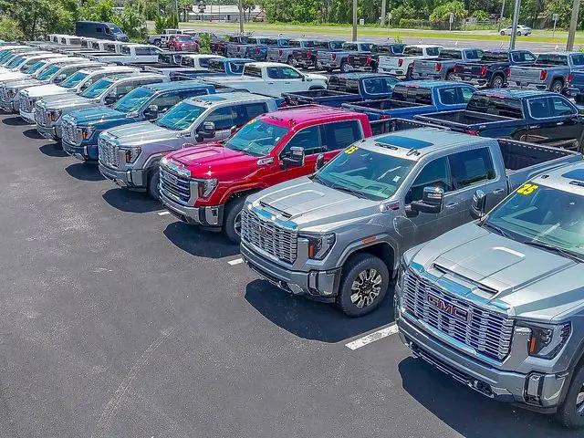 2020 Nissan Rogue Sport S FWD Xtronic CVT