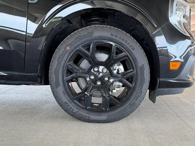 2025 Ford Maverick Lobo