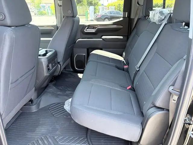 2026 Chevrolet Silverado 1500 4WD Crew Cab Short Bed RST