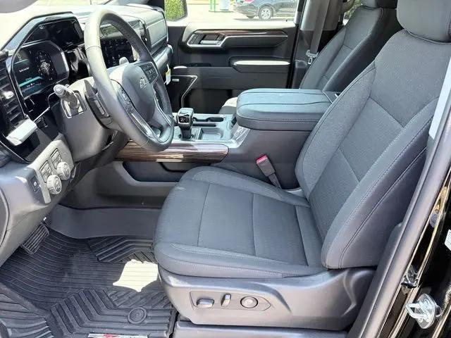 2026 Chevrolet Silverado 1500 4WD Crew Cab Short Bed RST