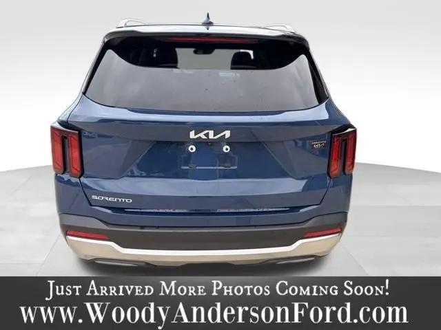 2024 Kia Sorento S