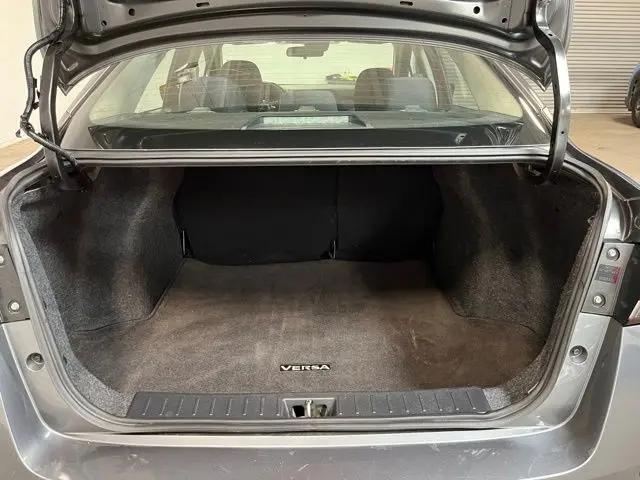 2024 Nissan Versa 1.6 SR