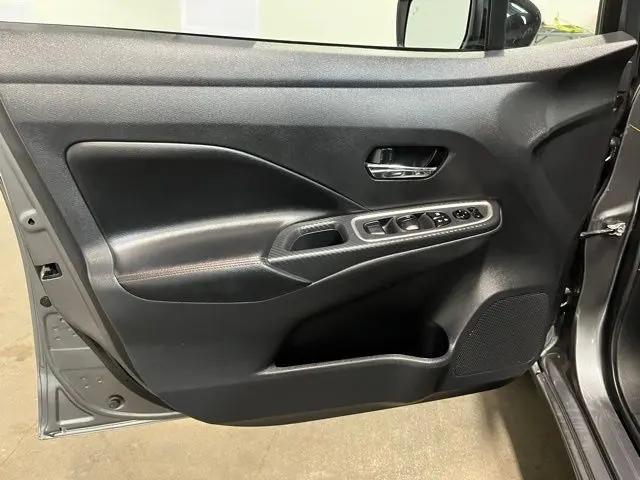 2024 Nissan Versa 1.6 SR