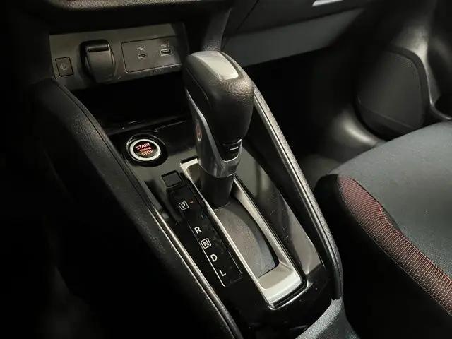 2024 Nissan Versa 1.6 SR
