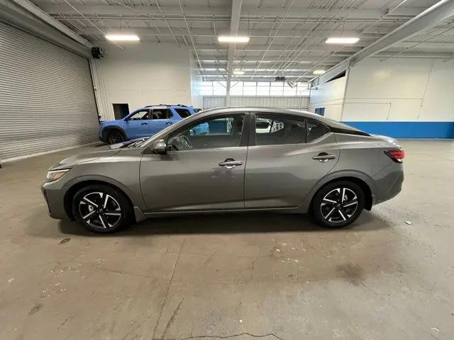 2024 Nissan Sentra SV Xtronic CVT