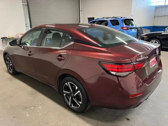 2024 Nissan Sentra SV Xtronic CVT