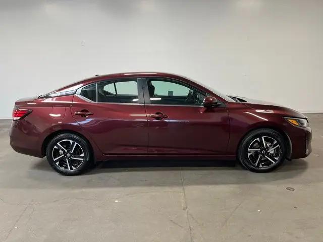 2024 Nissan Sentra SV Xtronic CVT