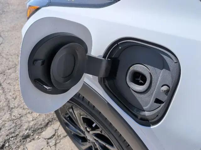 2027 Chevrolet Bolt RS FWD