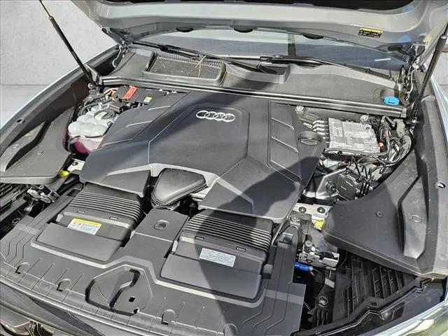 2025 Audi Q8 Premium 55 TFSI quattro