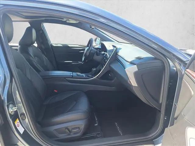 2019 Toyota Avalon XLE