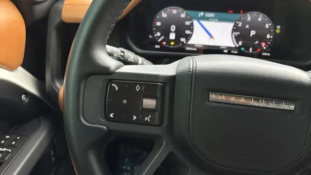 2023 Land Rover Defender 130 X-Dynamic SE