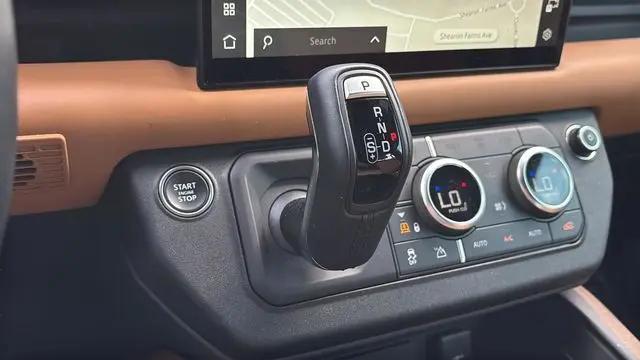2023 Land Rover Defender 130 X-Dynamic SE
