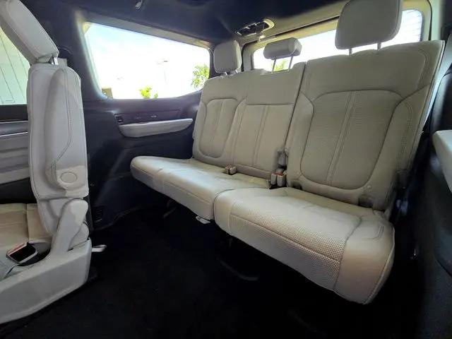 2026 Jeep Grand Wagoneer Limited Altitude 4x4