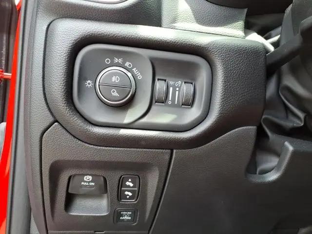 2025 Ram 1500 Laramie Crew Cab 4x4 5'7" Box