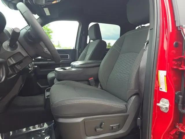 2026 Ram 2500 Big Horn Crew Cab 4x4 6'4" Box