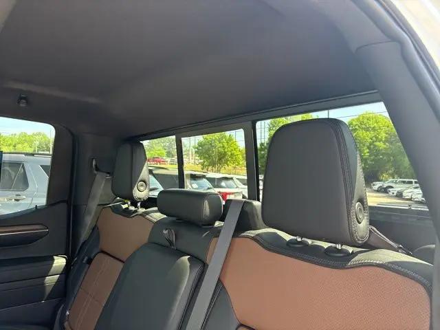 2024 Chevrolet Silverado 1500 4WD Crew Cab Short Bed High Country