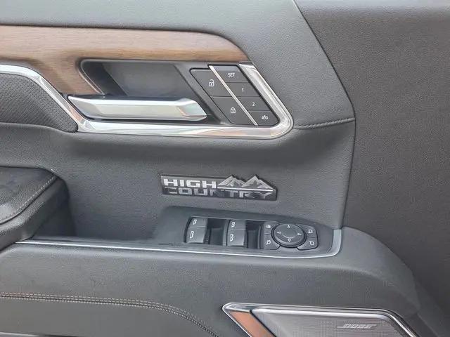 2024 Chevrolet Silverado 1500 4WD Crew Cab Short Bed High Country