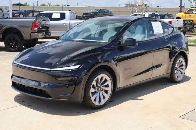 2026 Tesla Model Y Premium Rear-Wheel Drive