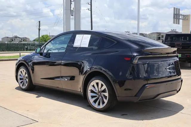 2026 Tesla Model Y Premium Rear-Wheel Drive