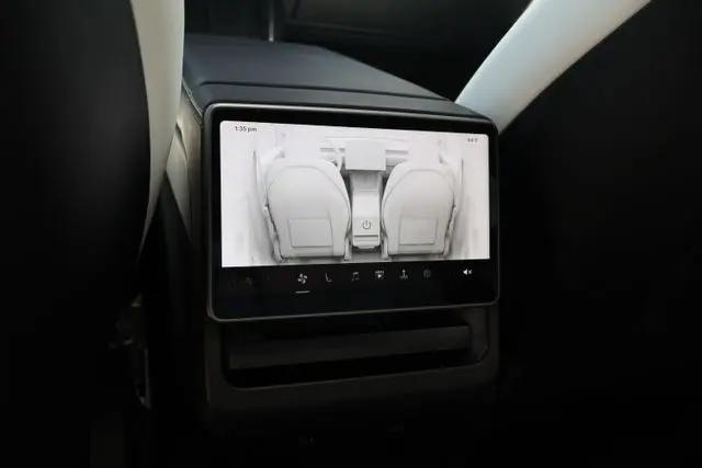 2026 Tesla Model Y Premium Rear-Wheel Drive