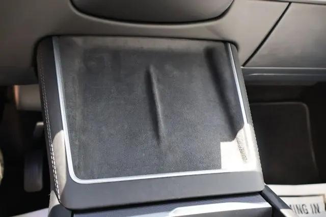 2026 Tesla Model Y Premium Rear-Wheel Drive