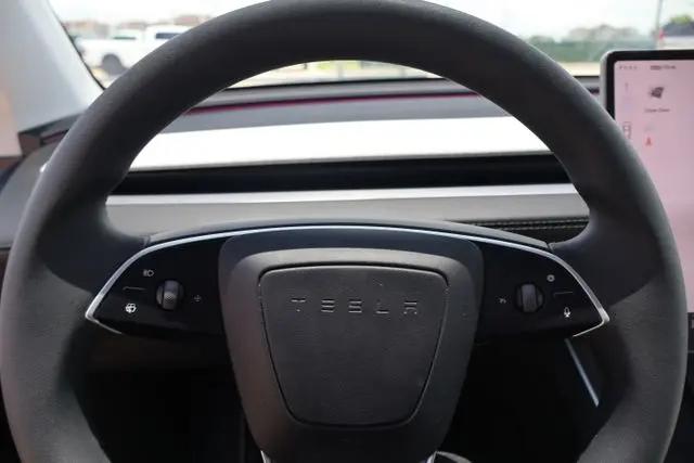 2026 Tesla Model Y Premium Rear-Wheel Drive