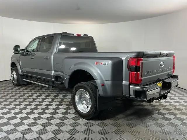 2025 Ford F-450 LARIAT