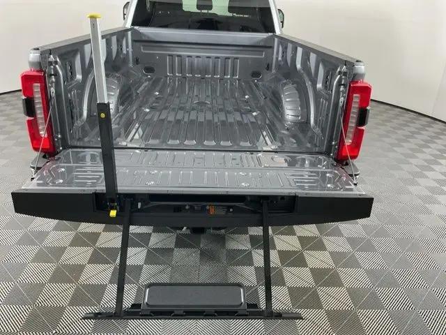 2025 Ford F-450 LARIAT