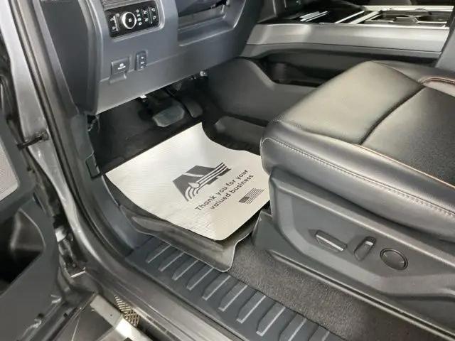 2025 Ford F-450 LARIAT