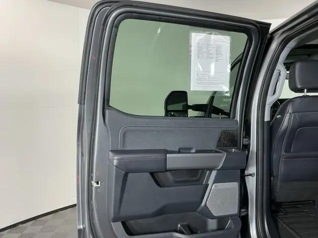 2025 Ford F-450 LARIAT