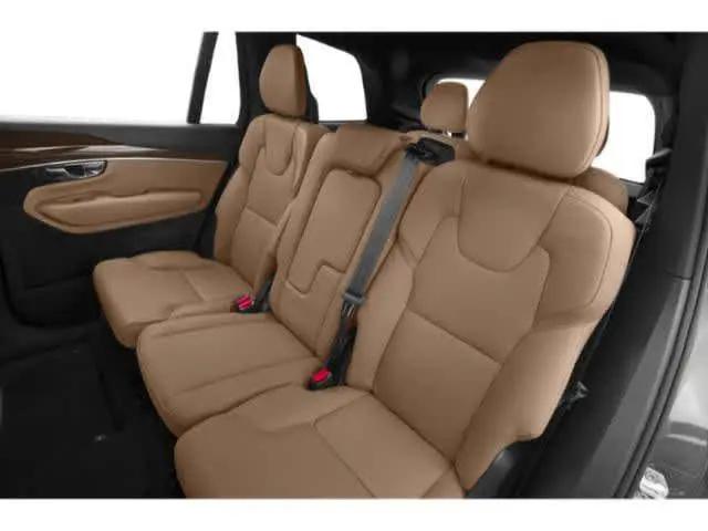 2019 Volvo XC90 T6 Momentum