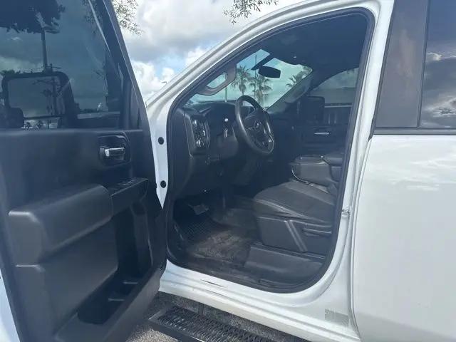 2023 GMC Sierra 3500HD Pro