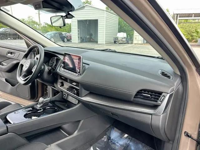 2024 Nissan Rogue SV FWD