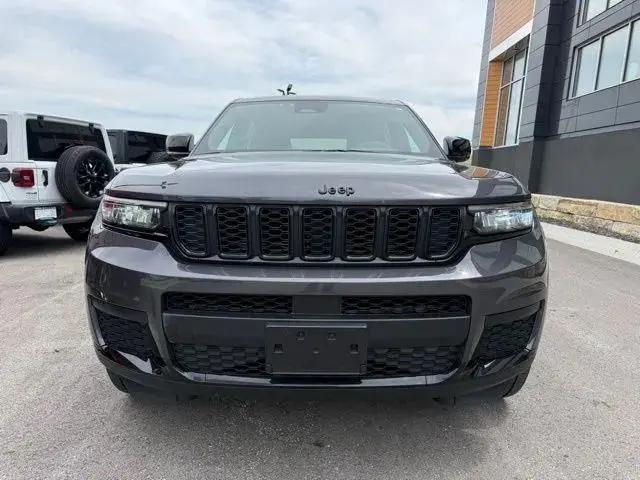 2023 Jeep Grand Cherokee L Altitude 4x4