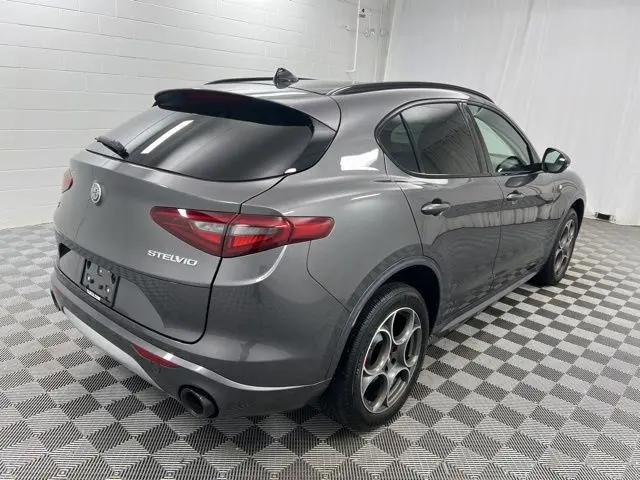 2023 Alfa Romeo Stelvio Ti AWD